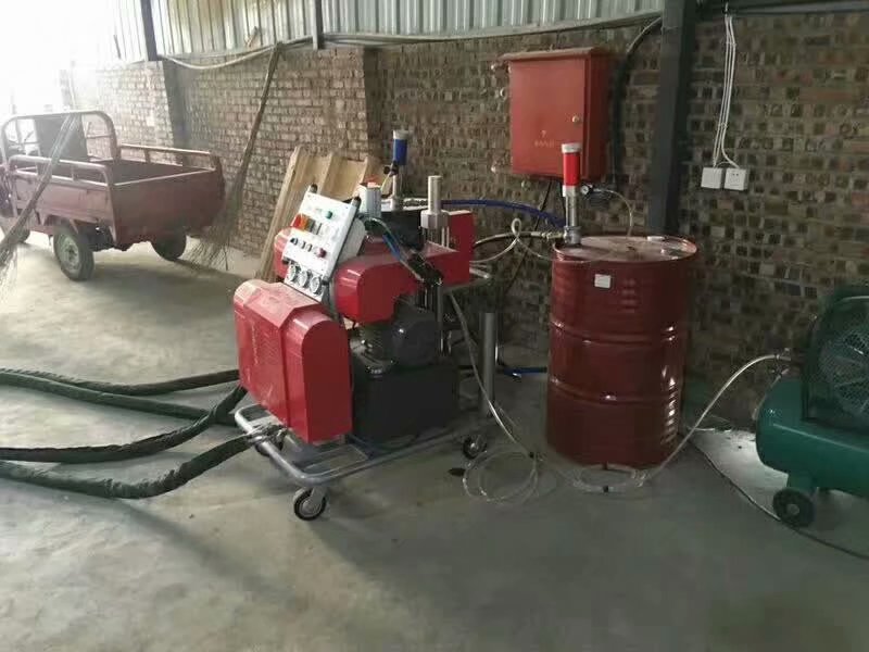影視道具噴涂聚脲(圖2) H5600型影視道具噴涂聚脲設備