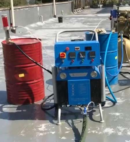 航道定位浮標 防腐處理(圖2) Q5200小型聚脲噴涂機